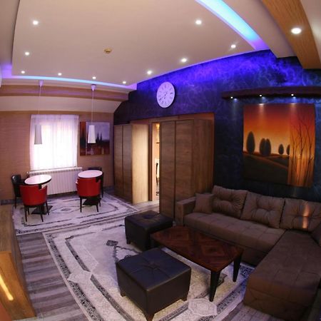 Rooms&Restaurant 43 Belgrado Esterno foto