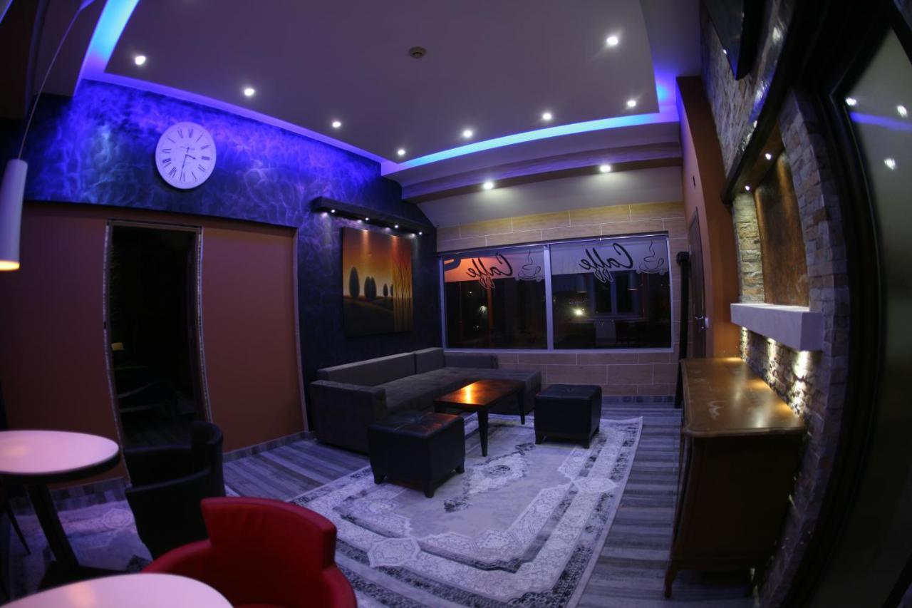 Rooms&Restaurant 43 Belgrado Esterno foto