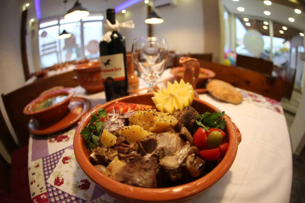 Rooms&Restaurant 43 Belgrado Esterno foto