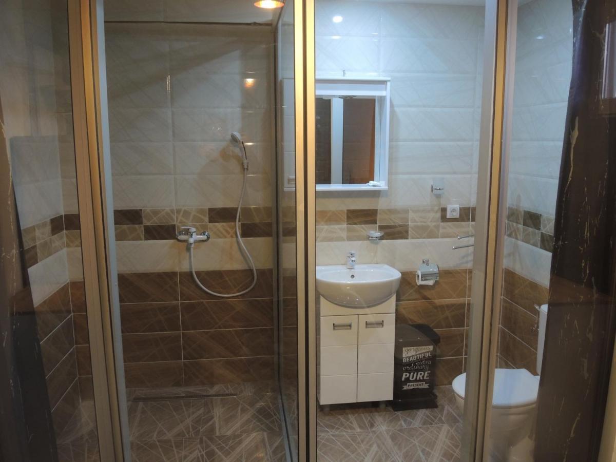 Rooms&Restaurant 43 Belgrado Esterno foto