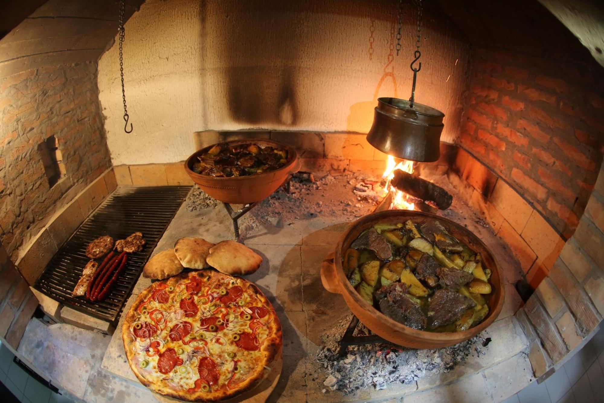 Rooms&Restaurant 43 Belgrado Esterno foto